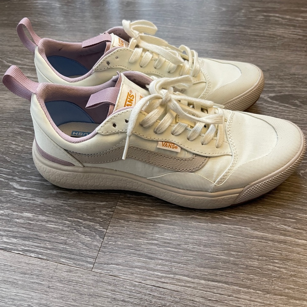 Vans Women's Cream and Pink Sneakers